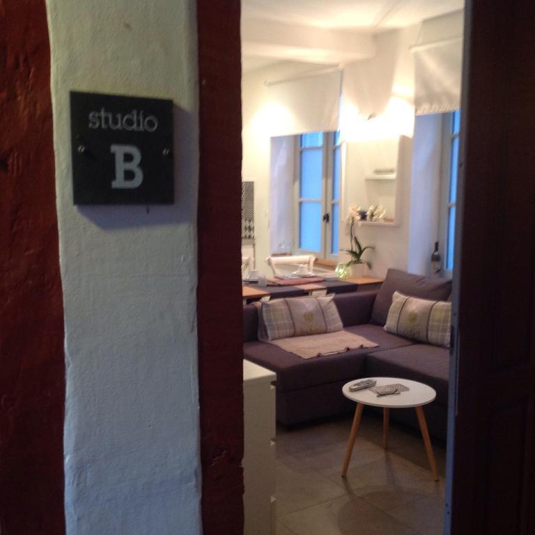 翁弗勒尔Studio B公寓 外观 照片
