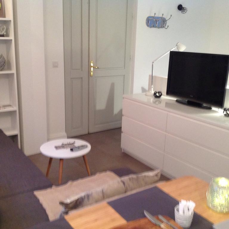 翁弗勒尔Studio B公寓 外观 照片